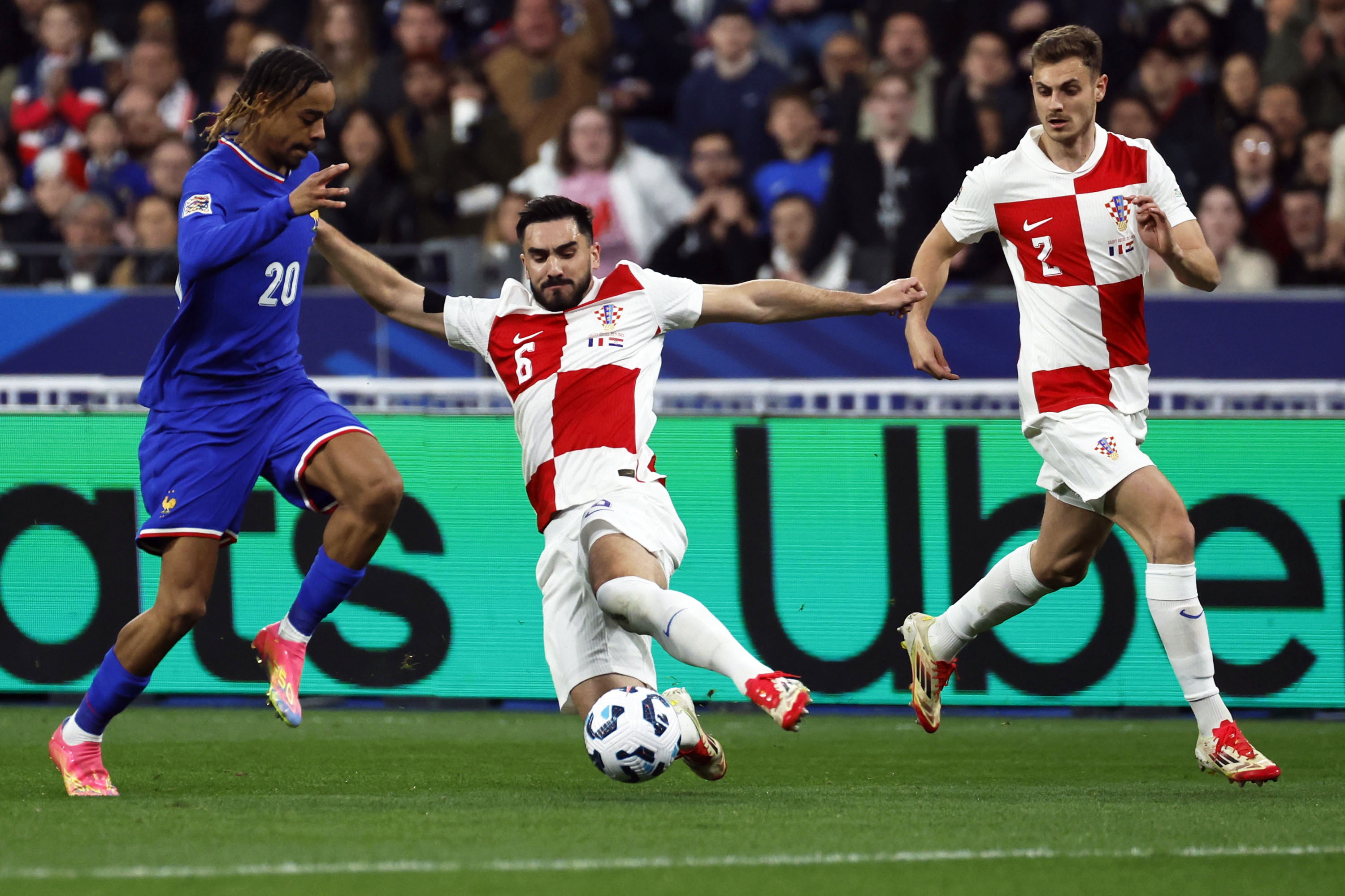 欧国联杯中球队间的激烈竞争加剧的简单介绍 欧国联杯中球队间的激烈竞争加剧的简单介绍