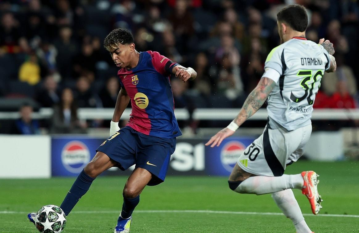 包含巴萨憾胜法国球队，成功晋级，取得突破的词条