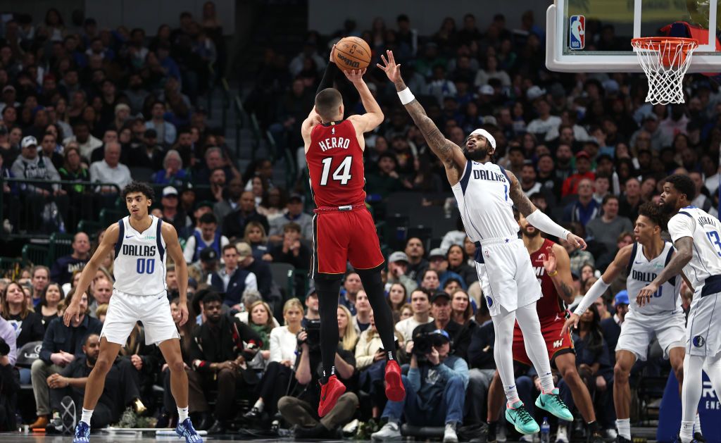 热火擒下独行侠：巴特勒制胜球