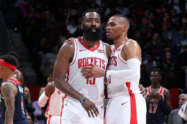 火箭队获得连胜,冲上西部前三 火箭队获得连胜,冲上西部前三