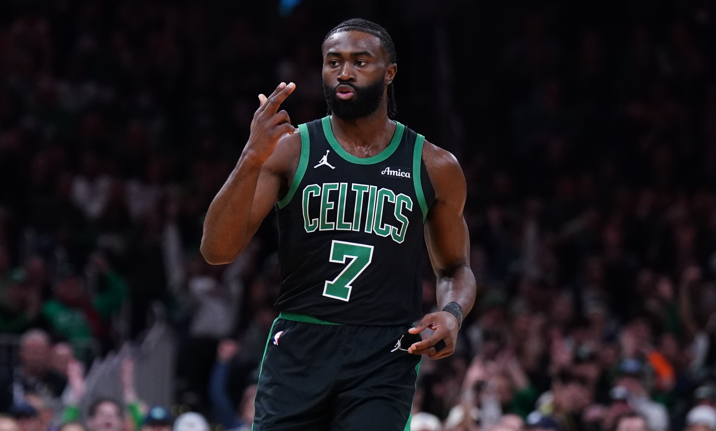 凯尔特人逆转篮网,喜获胜利 凯尔特人逆转篮网,喜获胜利